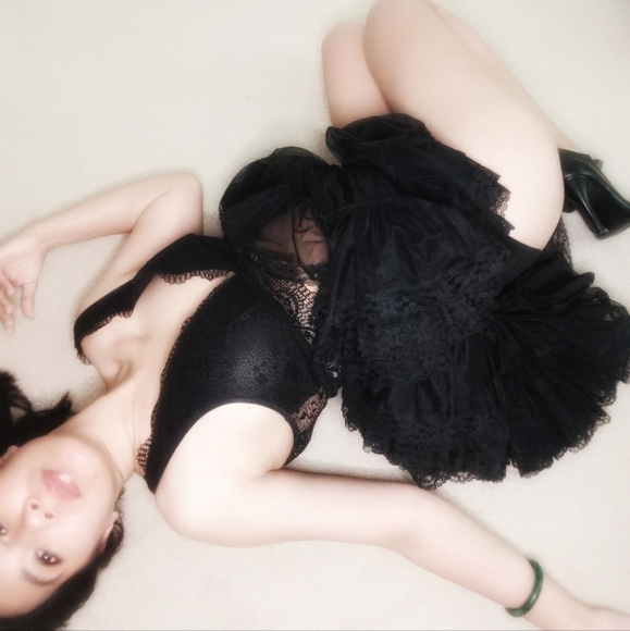 Meet your Posher, Christina - Picture 5 of 7